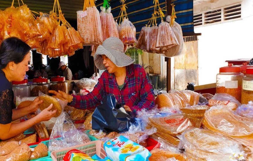 TOUR 1 NGÀY: TÂY NINH – NÚI BÀ ĐEN- THÁNH THẤT CAO ĐÀI – CHỢ LONG HOA